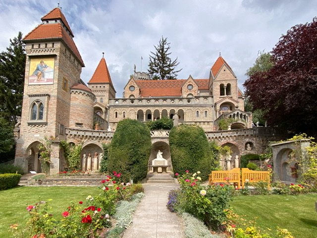 Bory Castle