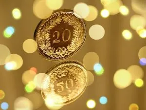 Gold coin and relection
