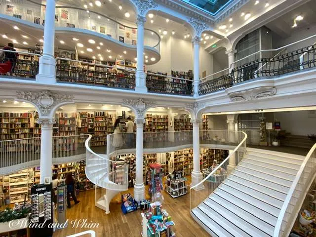 Inside the Carturesti Carusel bookstore