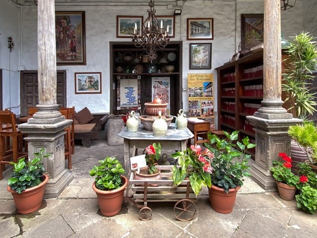 An old-fashioned Spanish courtyard